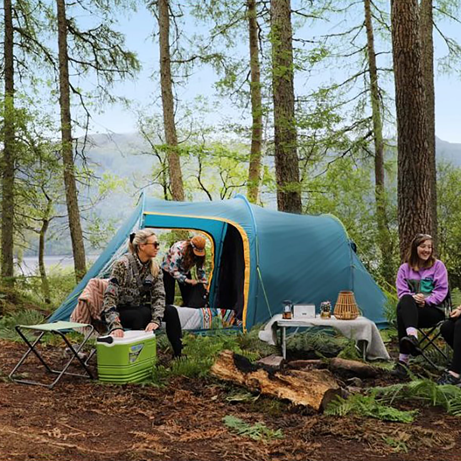 Vango Beta 550XL Lightweight Family Camping Tent 2 Vango Beta 550XL Lightweight Family Camping Tent - Image 2