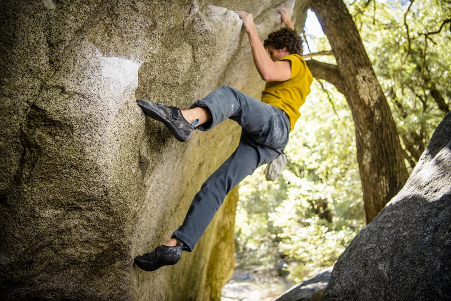Black Diamond Momentum Rock Climbing Shoes 6 Black Diamond Momentum Rock Climbing Shoes - Image 6