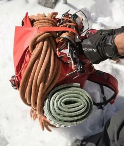 Lowe Alpine Uprise 30:40 Climbing Backpack -Comprehensive outdoor sports 884dd749 3b48 4eb2 8eba d2ed92452ce35037381 002 pic7