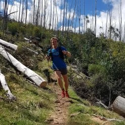 Helinox Passport TL Adjustable Trekking Poles 7 Helinox Passport TL Adjustable Trekking Poles -Comprehensive outdoor sports 975f9004 dcc0 449b a592 e01c09ac9bda helinoxtl115 lifestyle 2