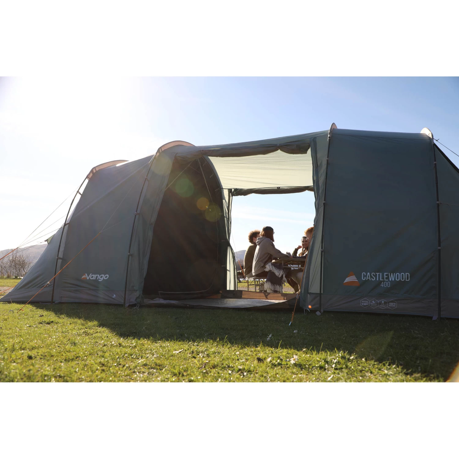 Vango Castlewood 400 Package Family Camping Tent & Footprint 6 Vango Castlewood 400 Package Family Camping Tent & Footprint - Image 6