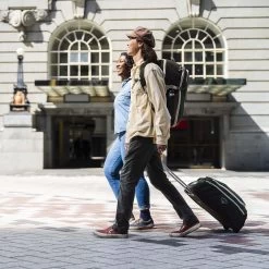 Osprey Daylite Carry-On Wheeled Duffel/Suitcase 20 Osprey Daylite Carry-On Wheeled Duffel/Suitcase -Comprehensive outdoor sports F23 DayliteCOWhldDuffel40GreenCanopy GreenCreek 10005252 LiCui Exp 5 15 25 7copy