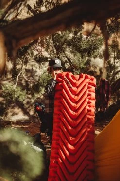 Klymit Insulated Static V Inflatable Sleeping Mat -Comprehensive outdoor sports Klymit InsulatedStaticV 06IVOR01C LS38 3840x5760