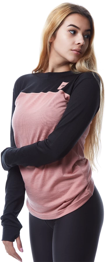 Picture Malyn Merino Women's Thermal Top 2 Picture Malyn Merino Women's Thermal Top - Image 2