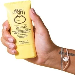 Sun Bum Original Glow Sunscreen Face Lotion Cream -Comprehensive outdoor sports SunBumOriginalGlowSPF30LotionLifestyleImage 1