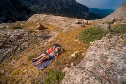 Kelty Bestie Blanket Thermal Camping Quilt -Comprehensive outdoor sports b64aea11 a905 4afe b144 d6d2e1b9be95RedwingDayHike TWM Photo ex 12 20 6157