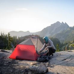 MSR Freelite 1 V3 Ultralight Backpacking Tent -Comprehensive outdoor sports be796080 e4f4 42b1 bddc cca28340d22e 2022 msr freelite cascades rinckenberger 29991copycopy