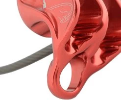 DMM Pivot Rock Climbing Belay Device -Comprehensive outdoor sports d836b361 9000 41e0 a56d b2f6ee7f3a5e 41892474 f2dd 4c5d 8f4c b579654e6bebattachment hole