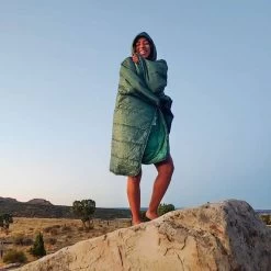 Thermarest Honcho Poncho Hooded Thermal Camping Blanket 36 Thermarest Honcho Poncho Hooded Thermal Camping Blanket -Comprehensive outdoor sports gg2122