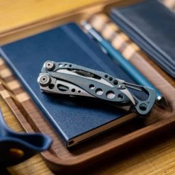 Leatherman Topo Skeletool Compact Multi Tool -Comprehensive outdoor sports oofg06385
