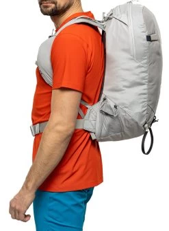 Blue Ice Taka 30 Mountaineering Ski Touring Pack -Comprehensive outdoor sports zllo1502